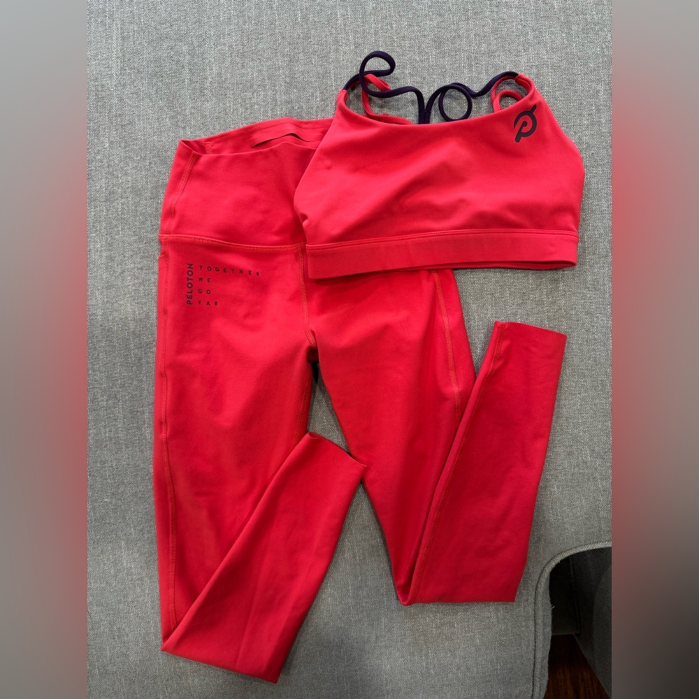 Peloton Bright Red Leggings‎ and Top Set sports bra activewear
